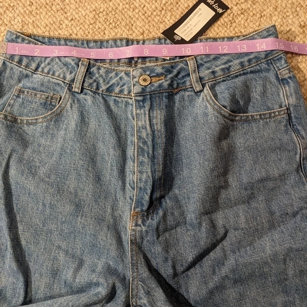 Daphnea Paris, Bottoms up high waisted jeans size L - Picture 2 of 9